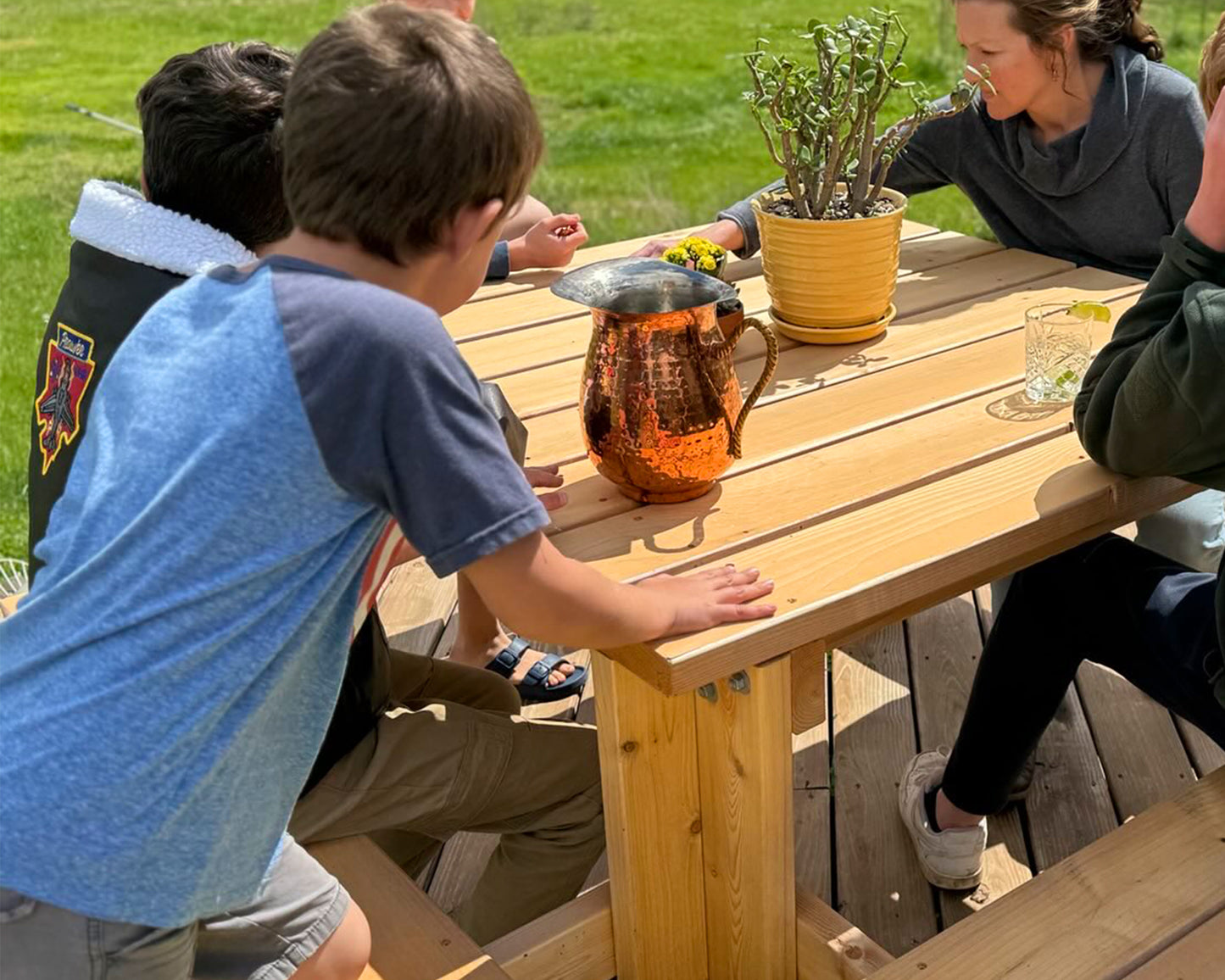 Picnic Perfect: Your New Favorite Outdoor Table