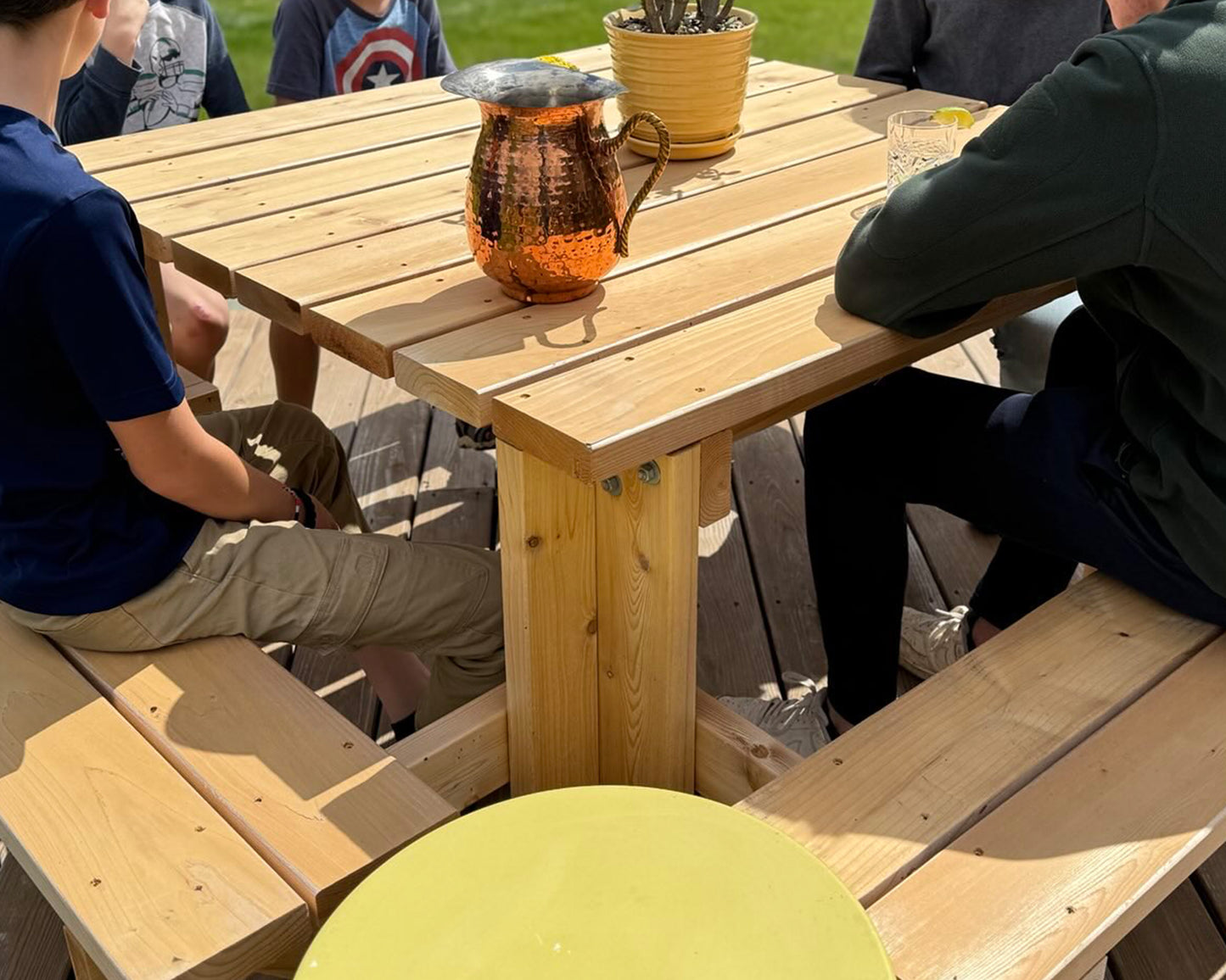 Picnic Perfect: Your New Favorite Outdoor Table